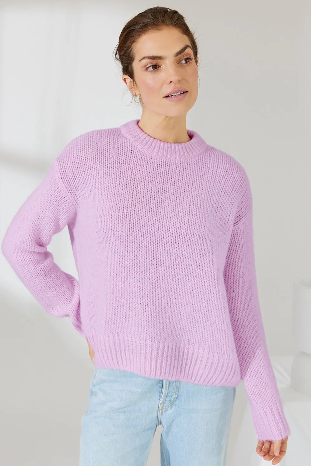 Ari Crew Neck Cashmere Sweater