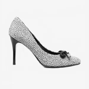 BLACK & WHITE SPOT HIGH HEELS