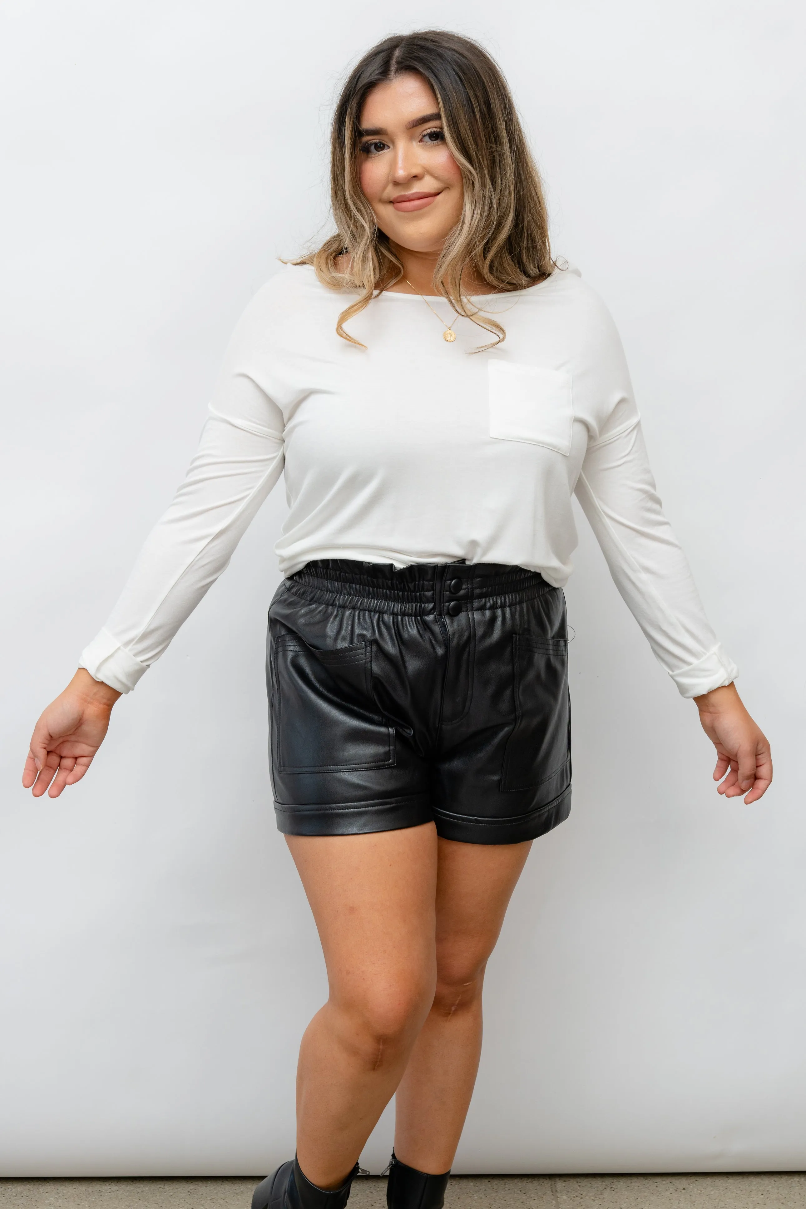 CLUELESS FAUX LEATHER SHORTS - BLACK