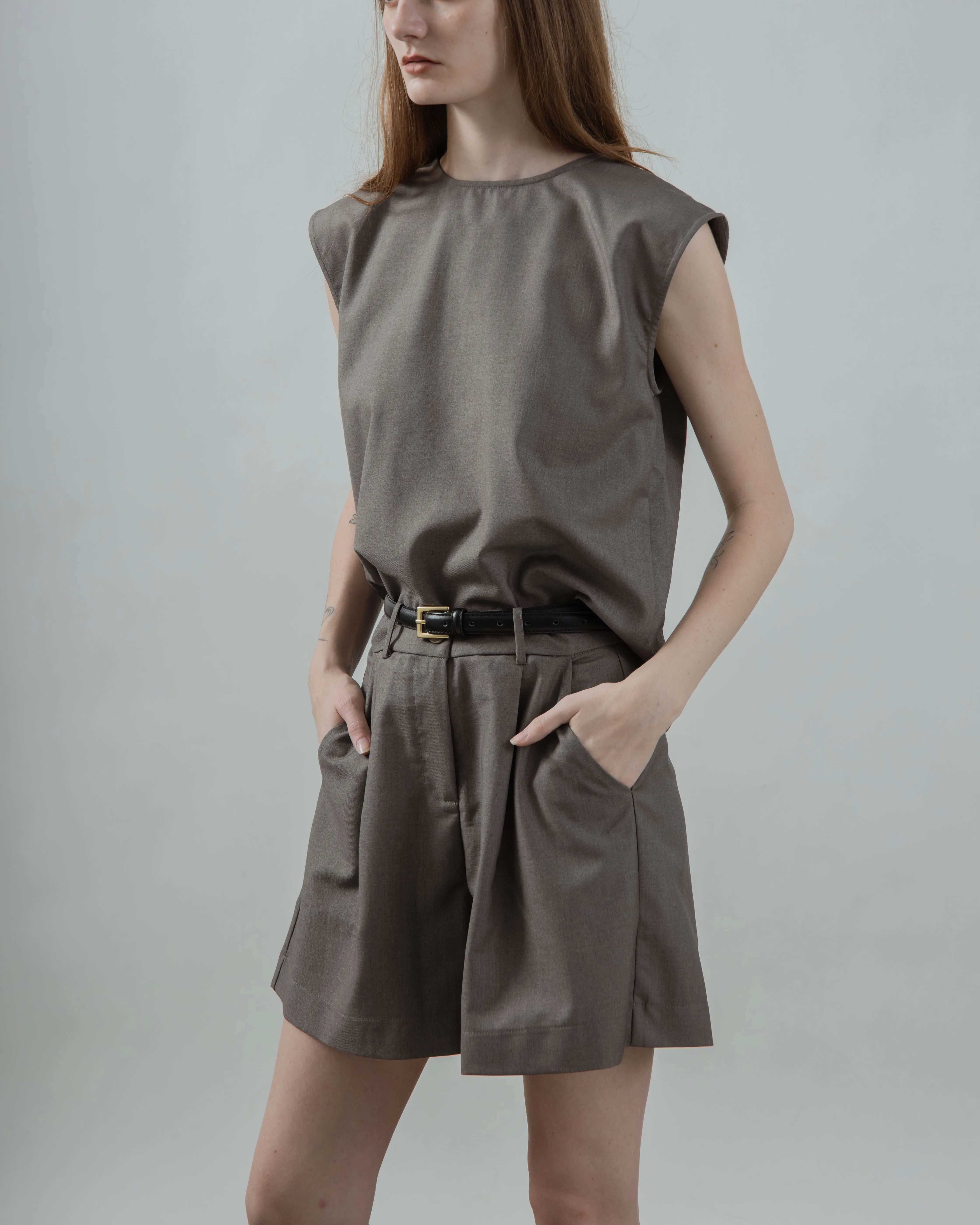 High Waist Elastic Tailored Shorts (Khaki Grey)
