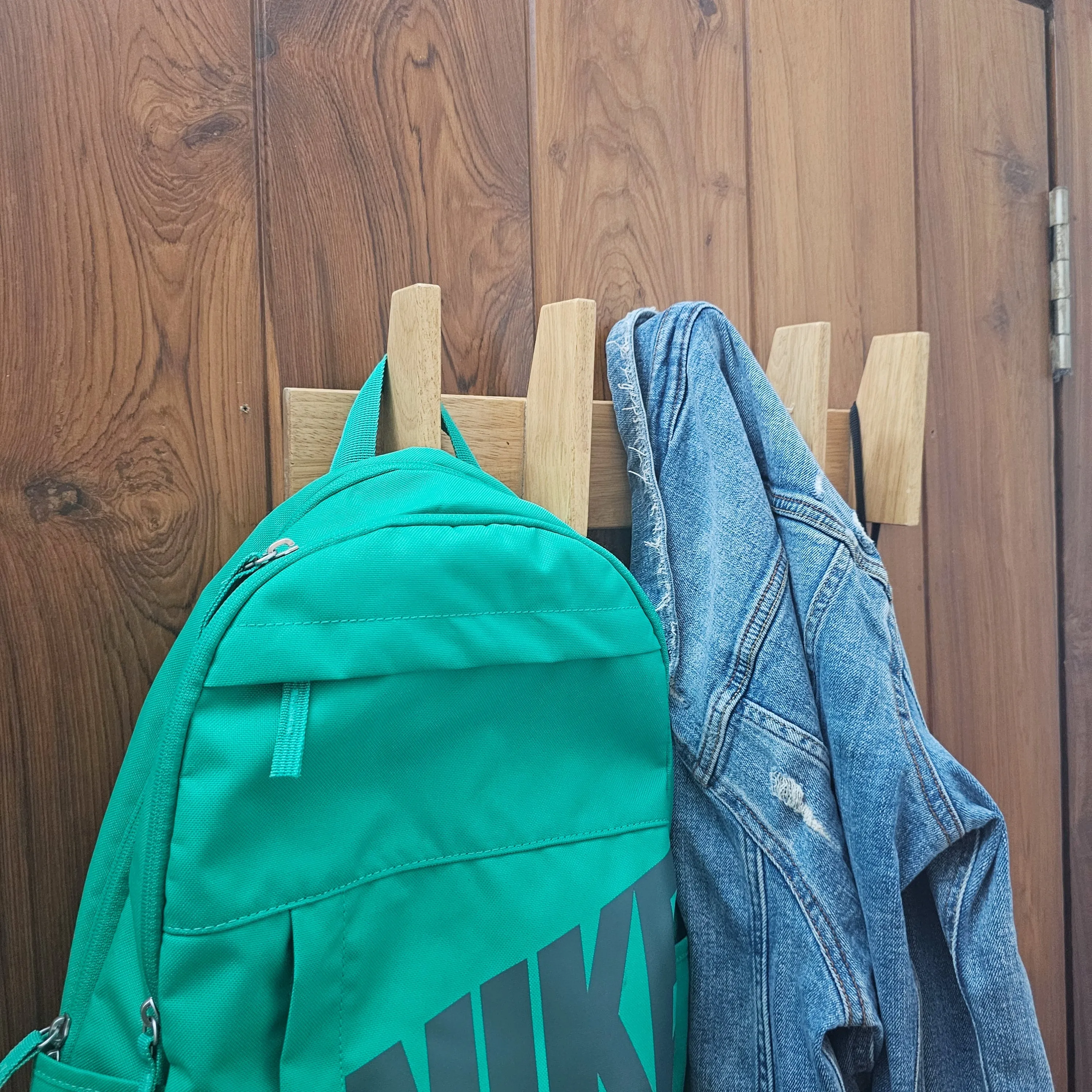 Multi Purpose Cloth Hanger - Compact Size - Wooden Hanger Perfect for Bathroom and Room Doors - Lightweight, Rubberwood