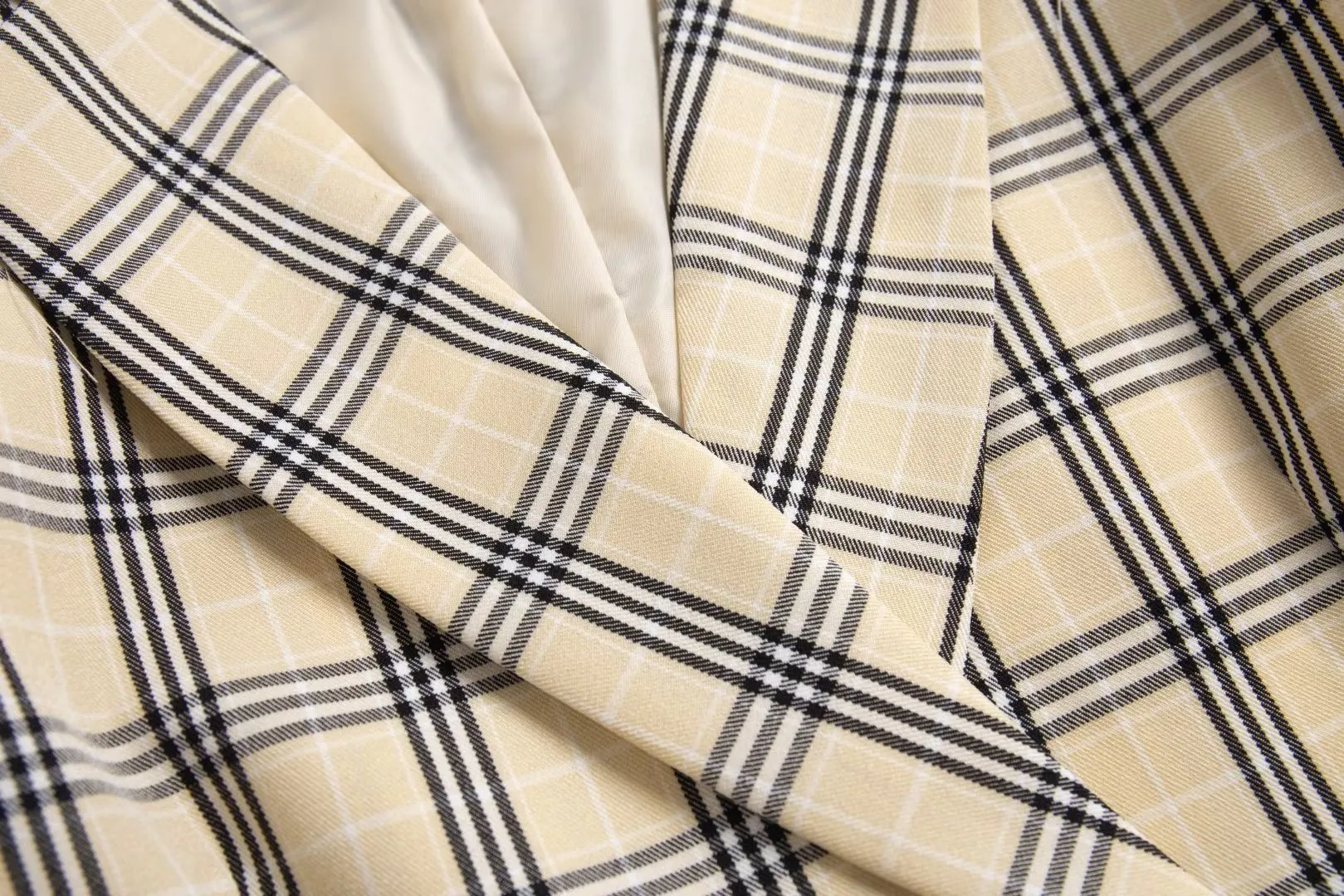 Plaid Double Breasted Blazer